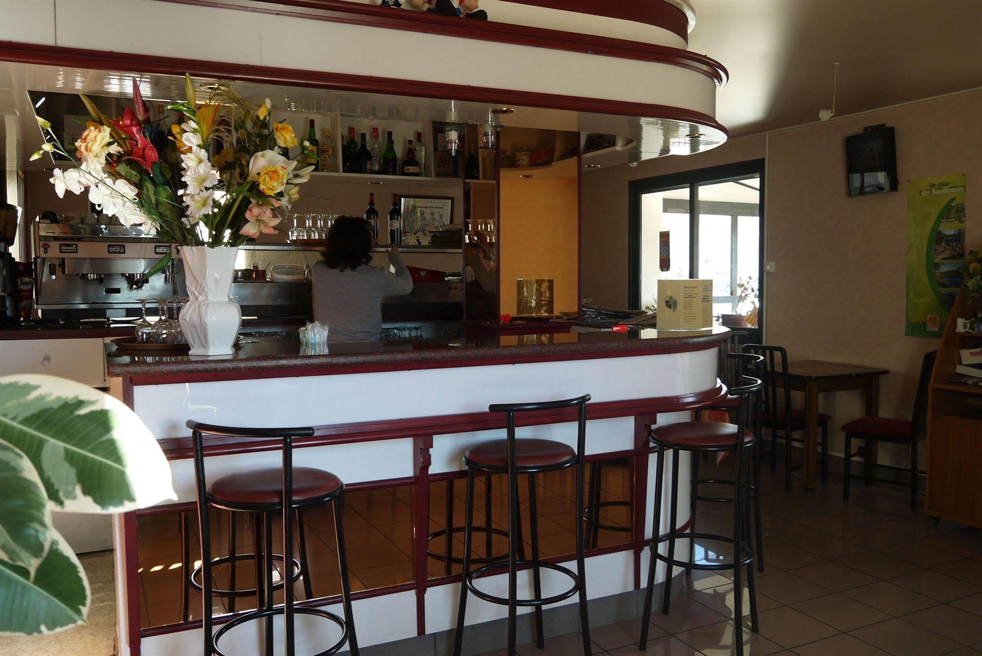 Hotel L'Oustalet Font-Romeu-Odeillo-Via Exterior photo