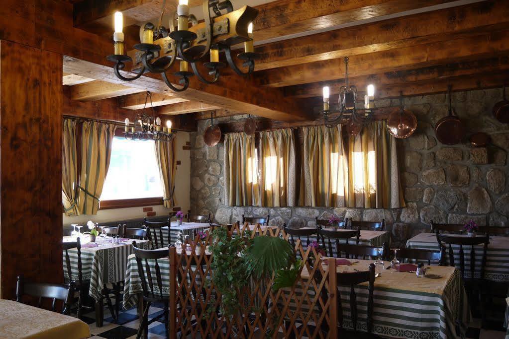 Hotel L'Oustalet Font-Romeu-Odeillo-Via Exterior photo